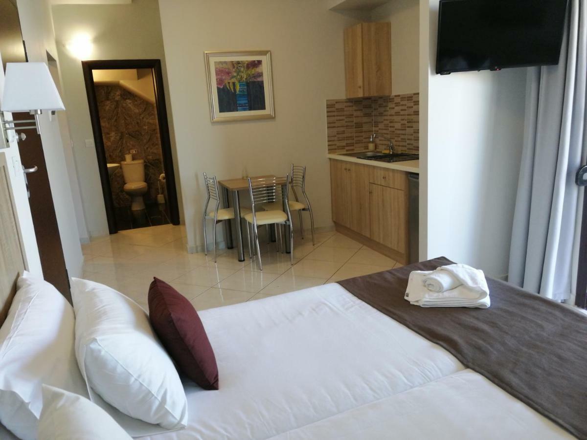 Hotel Carisa Maleme Extérieur photo